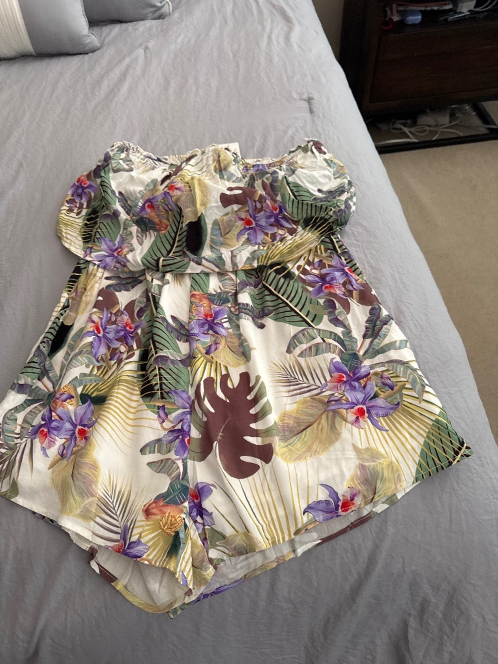Floral sleeveless shorts romper